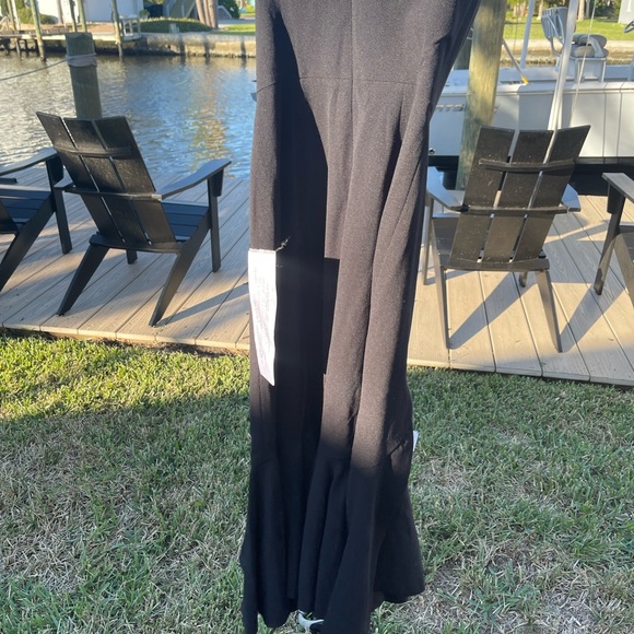 Dress The Population - Picture 6 of 12